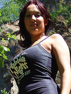 Vendy plays with her funbags and toy fucks her cunt outdoors